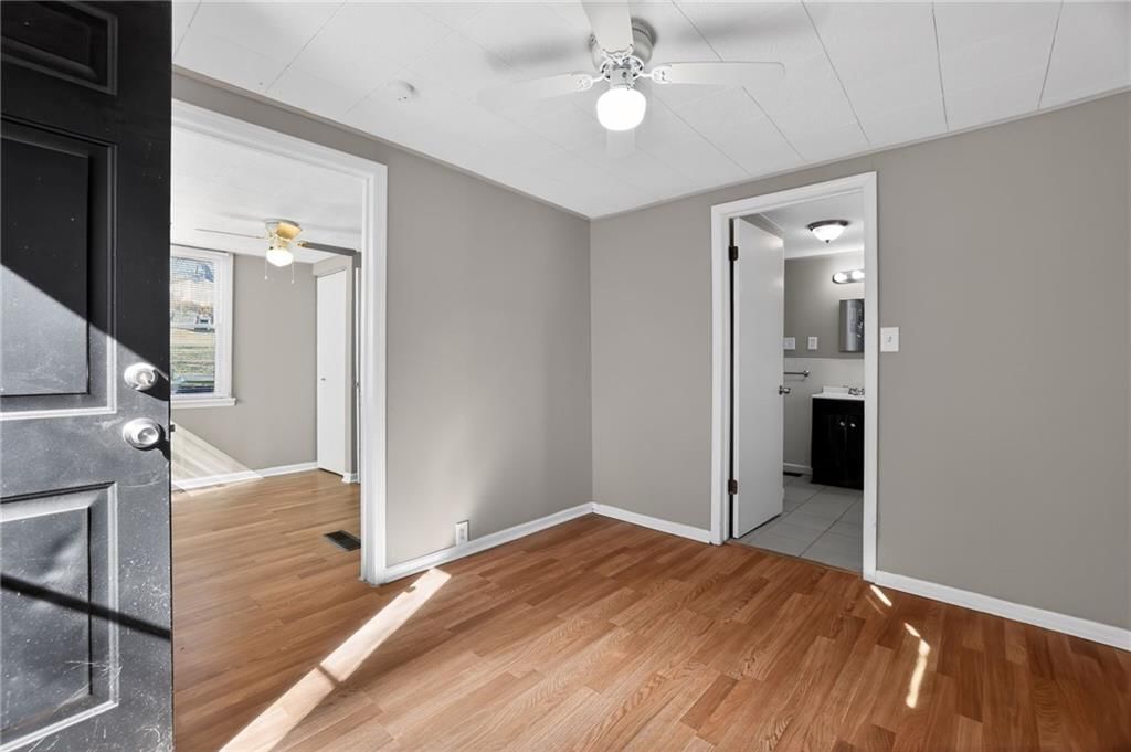 2209 S Hawthorne Avenue — photo 20
