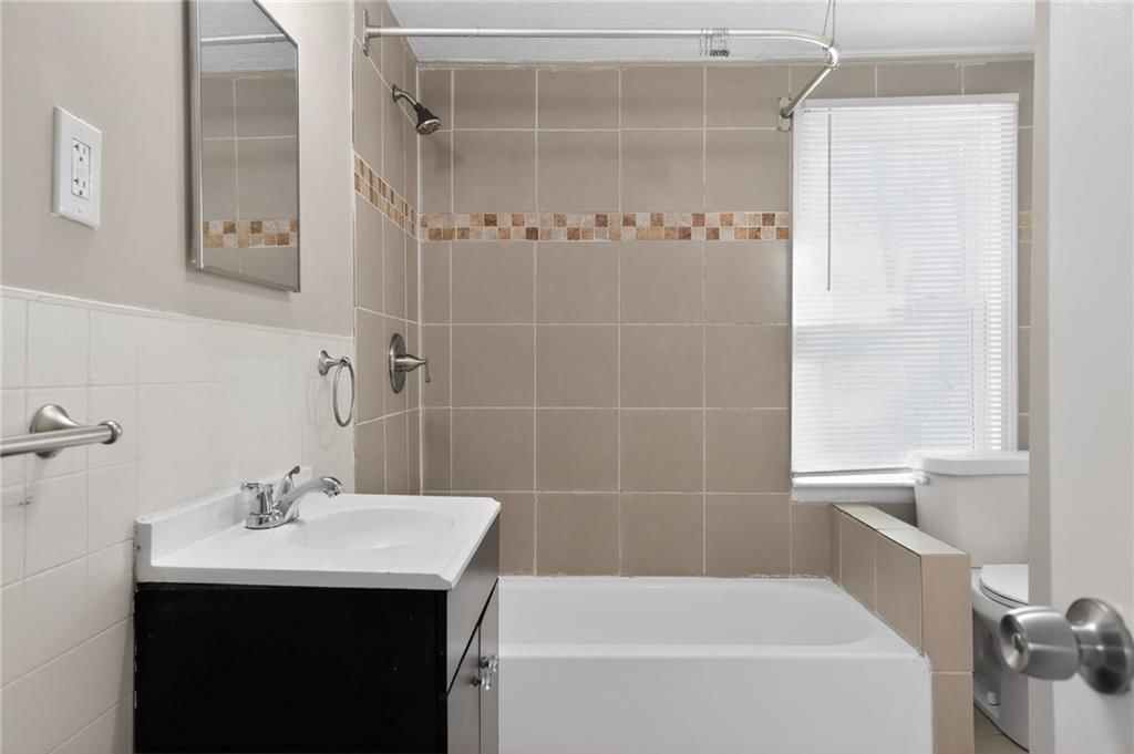 2209 S Hawthorne Avenue — photo 23