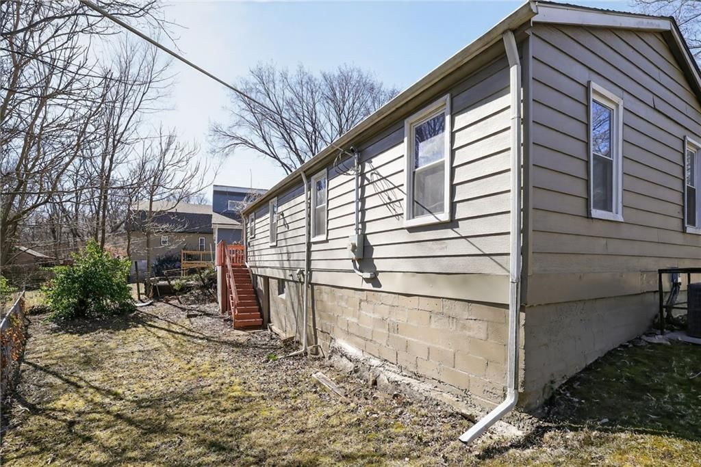 2209 S Hawthorne Avenue — photo 29