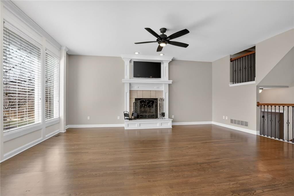 9419 W 124th Terrace — photo 7