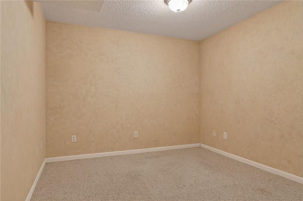 9419 W 124th Terrace — photo 33