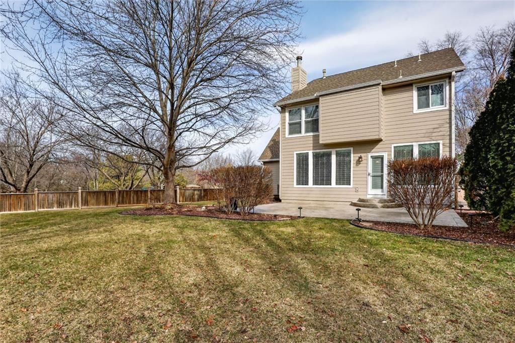 9419 W 124th Terrace — photo 37