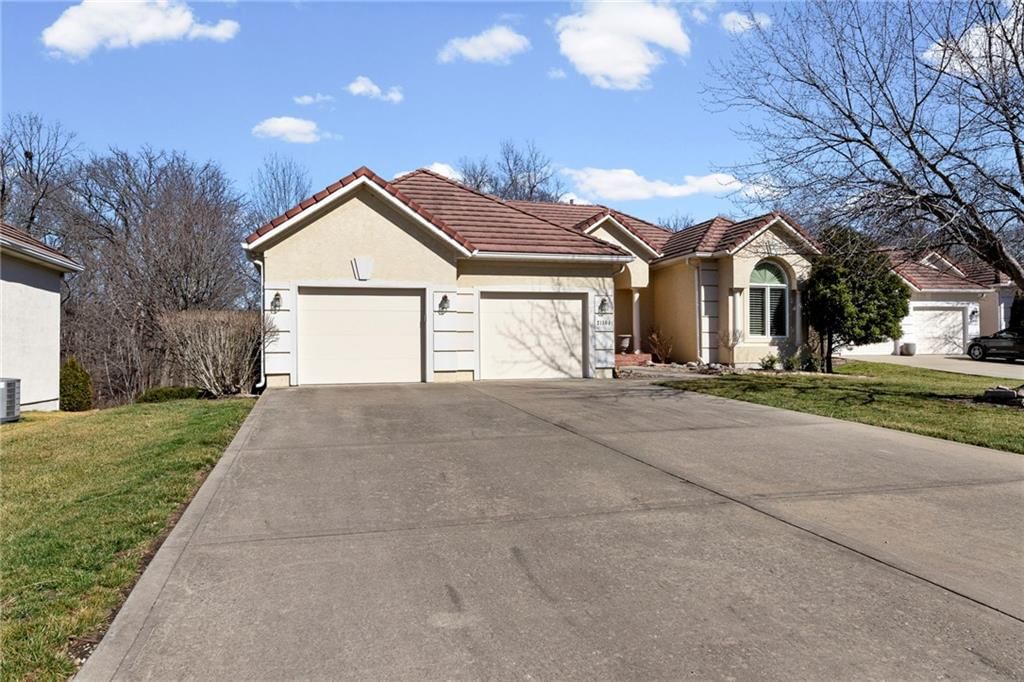 21304 E 37th Terrace Court S — photo 2