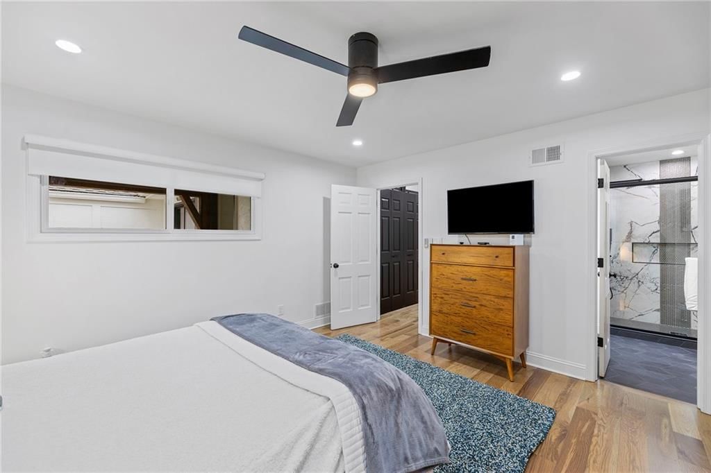 2042 Condolea Drive — photo 28
