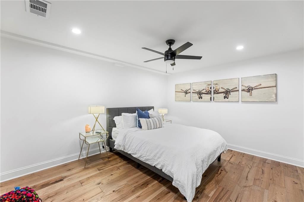 2042 Condolea Drive — photo 38