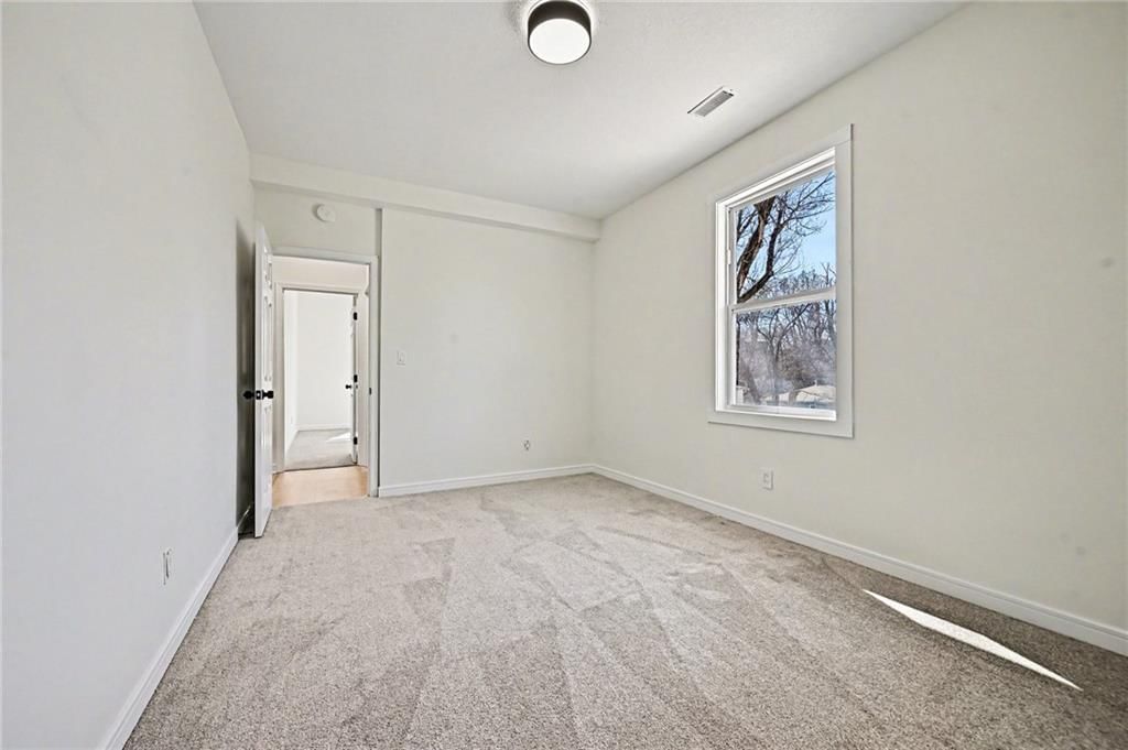 4842 Washington Avenue — photo 26