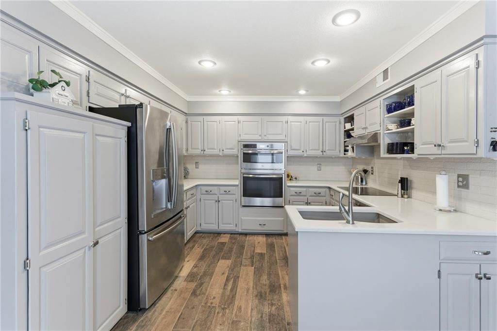 13204 W 85th Court — photo 8
