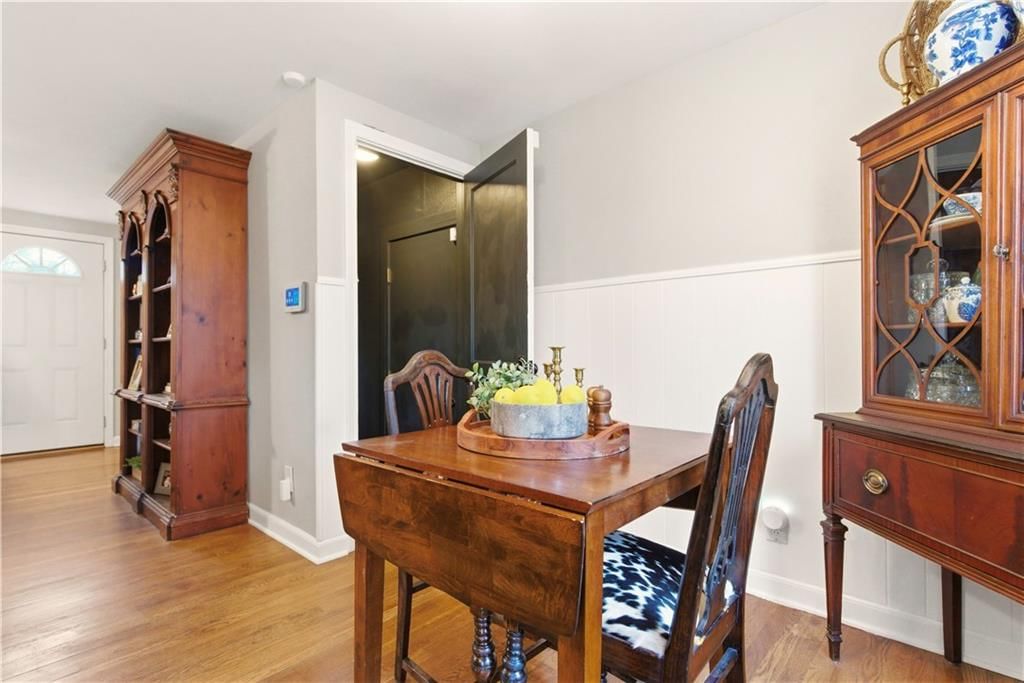 8654 Sleepy Hollow Road — photo 11