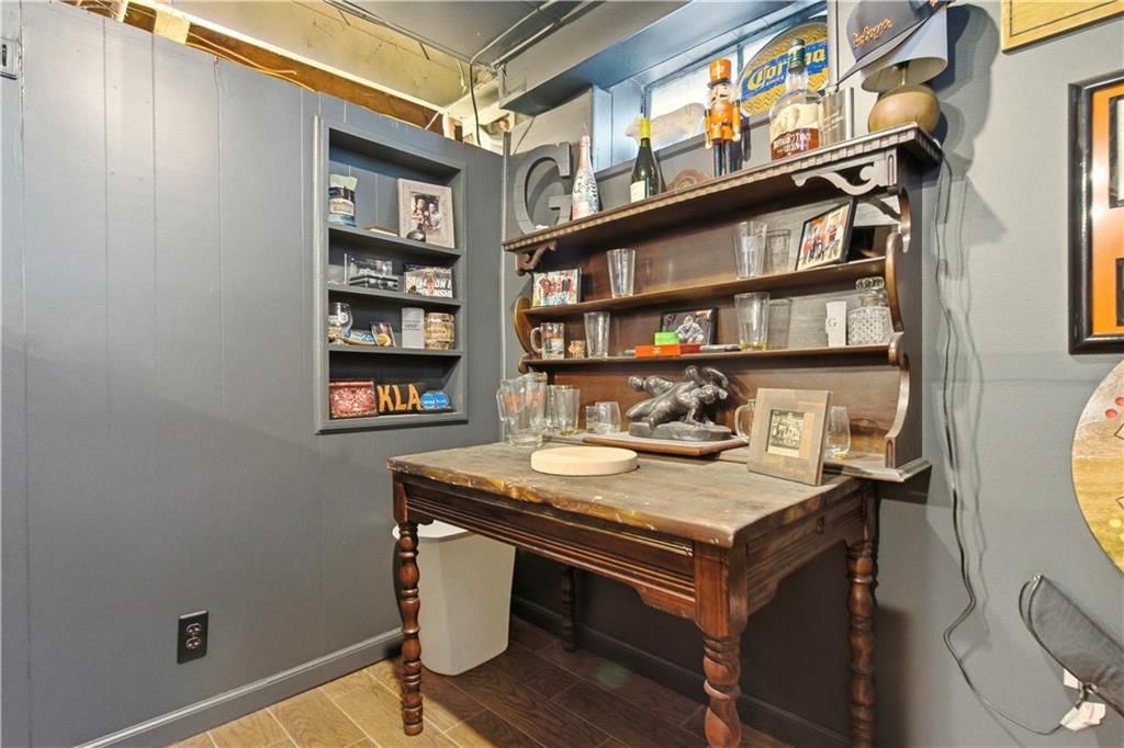 8654 Sleepy Hollow Road — photo 30