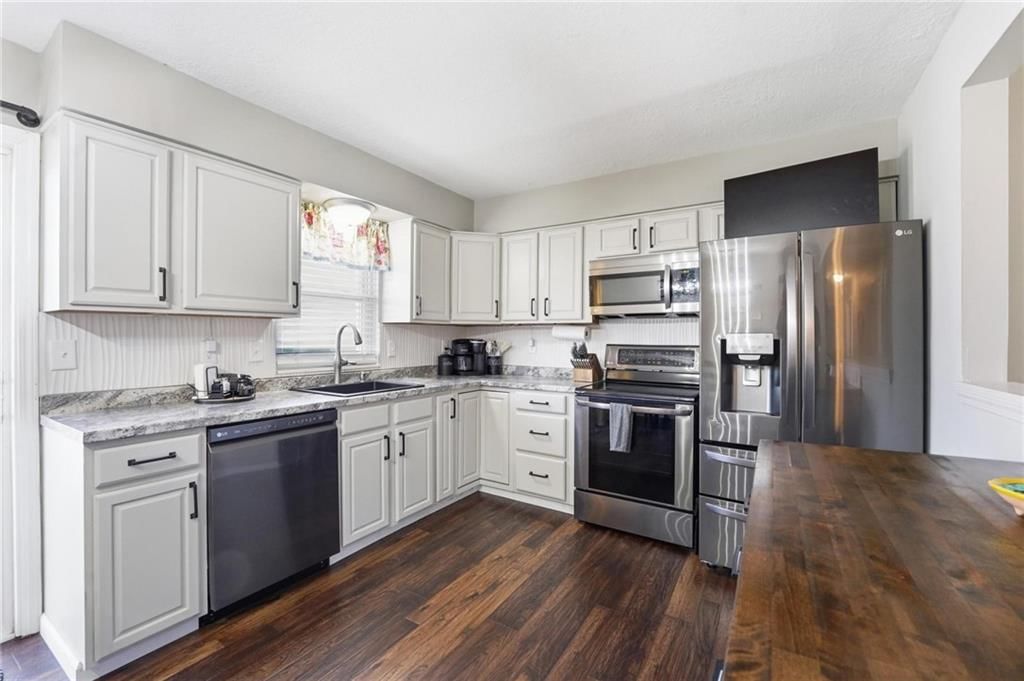734 S 9th Street — photo 11