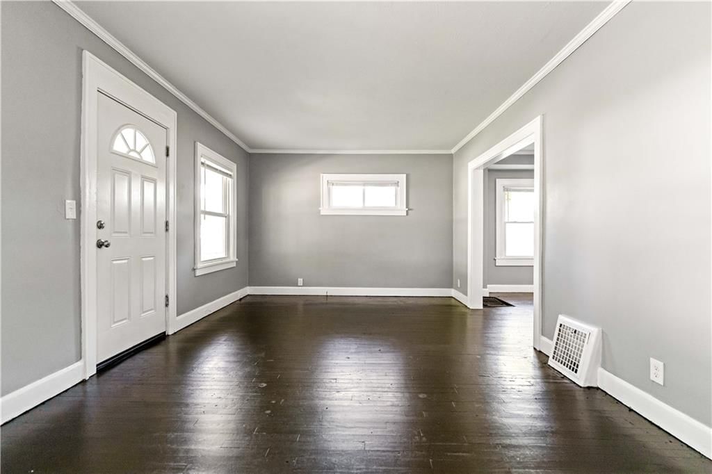 7211 LYDIA Avenue — photo 5