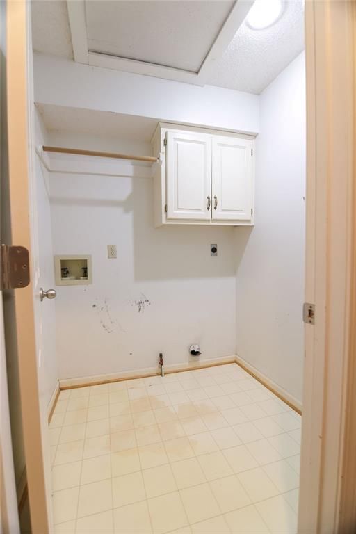 14004 W 113th Street — photo 39