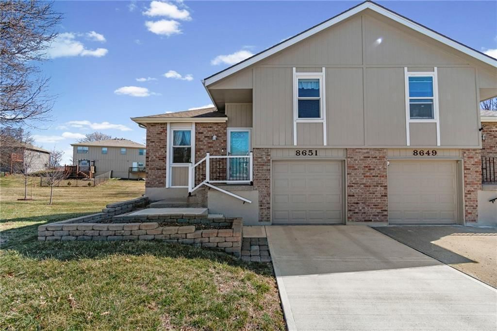 8651 N Hull Avenue, Kansas City, MO