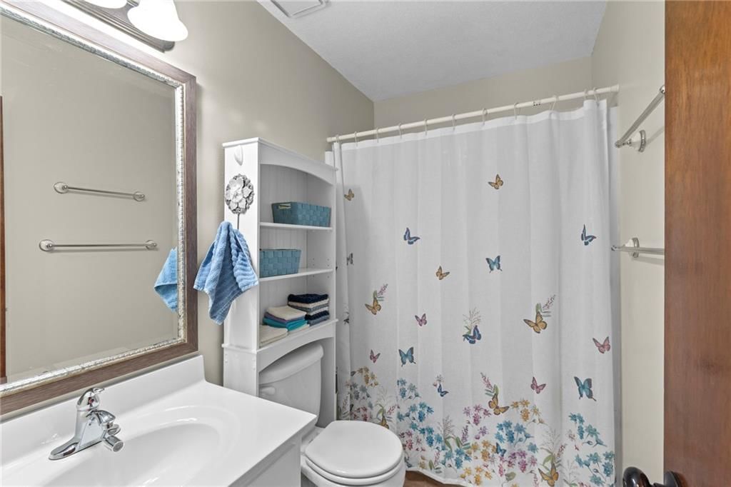 8651 N Hull Avenue — photo 12