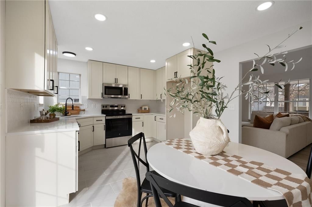 3700 NW Hidden Pointe Drive — photo 10
