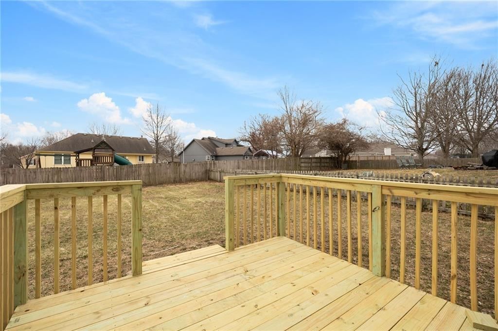 3700 NW Hidden Pointe Drive — photo 34