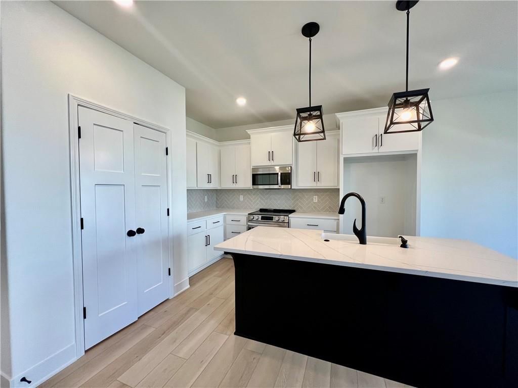 2185 Heritage Court — photo 6