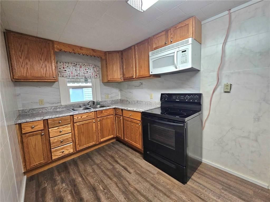 601 S Park Street — photo 5