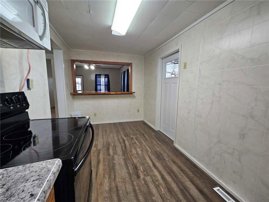 601 S Park Street — photo 7