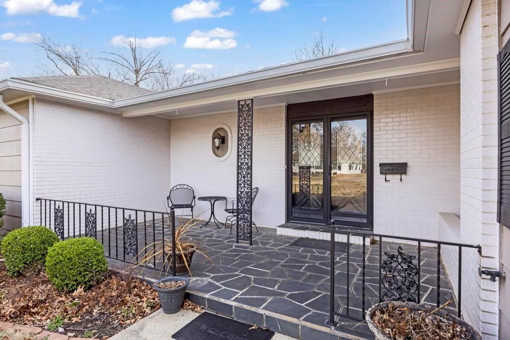1354 Marblecrest Drive — photo 3