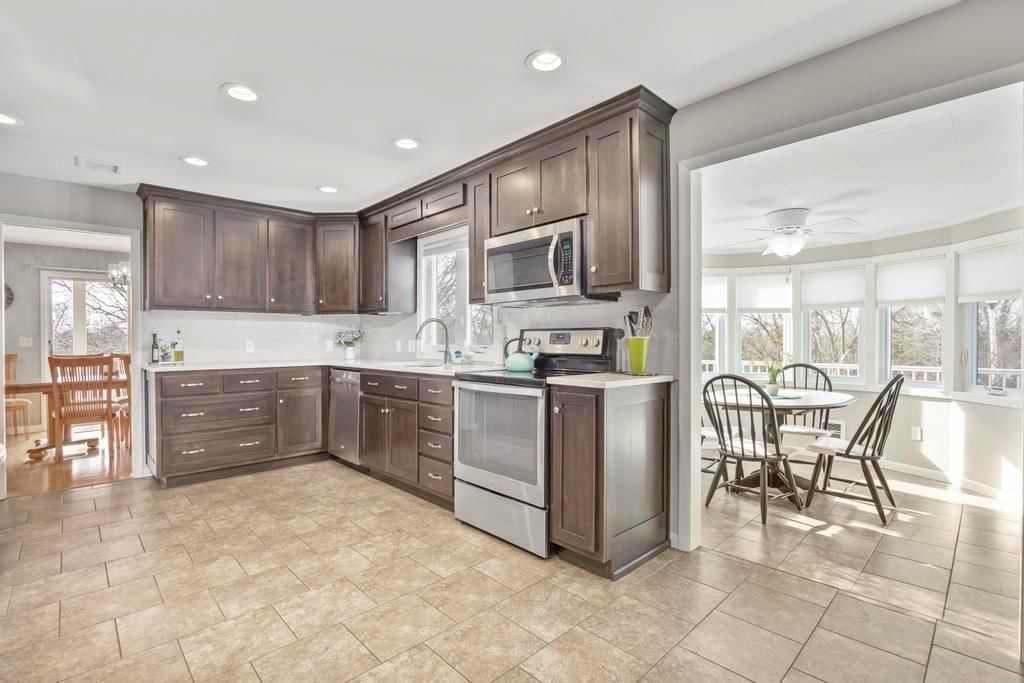 1354 Marblecrest Drive — photo 8