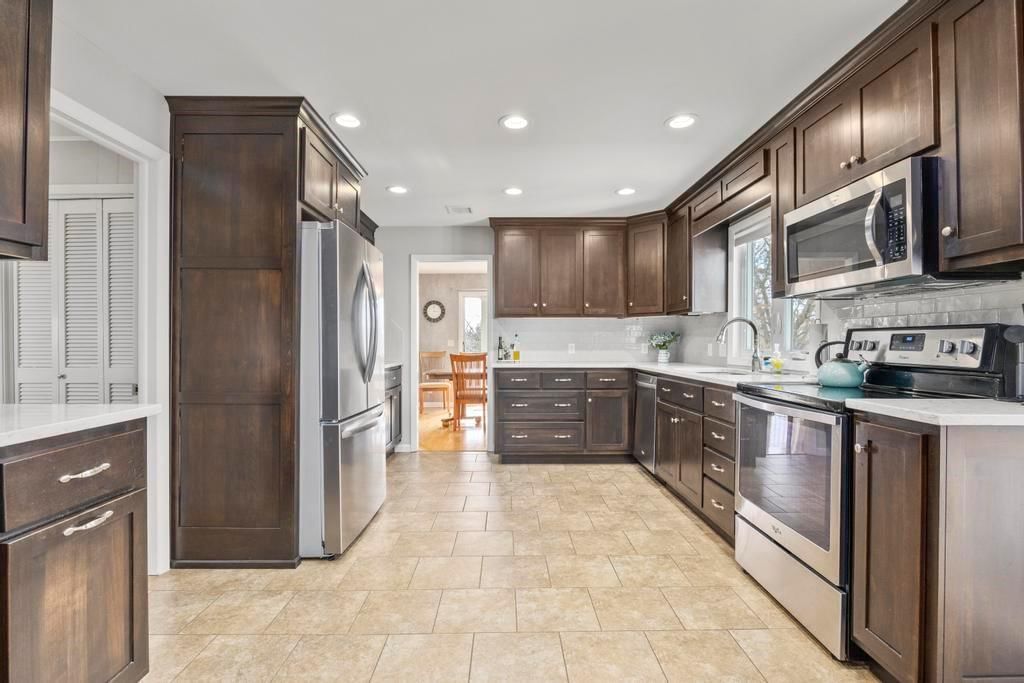 1354 Marblecrest Drive — photo 9