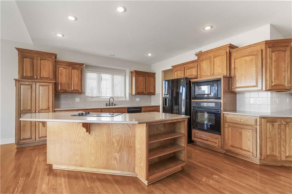 9230 N Kentucky Street — photo 12