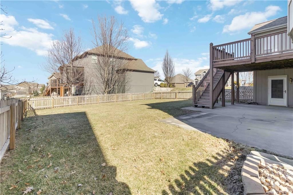 9230 N Kentucky Street — photo 29