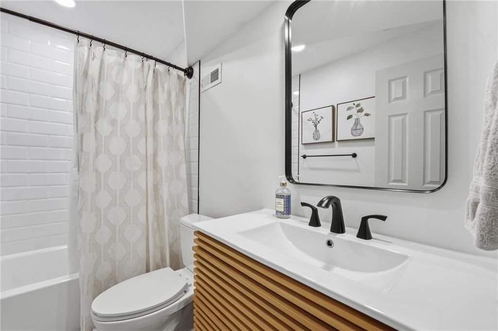 5004 Baltimore Street — photo 16