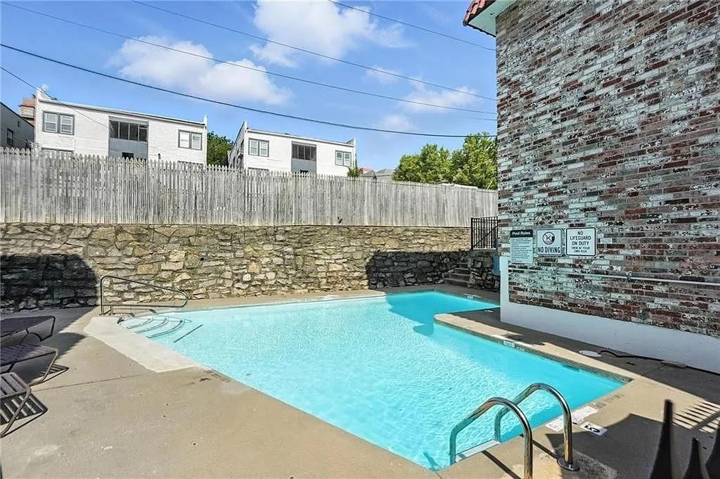 5004 Baltimore Street — photo 25
