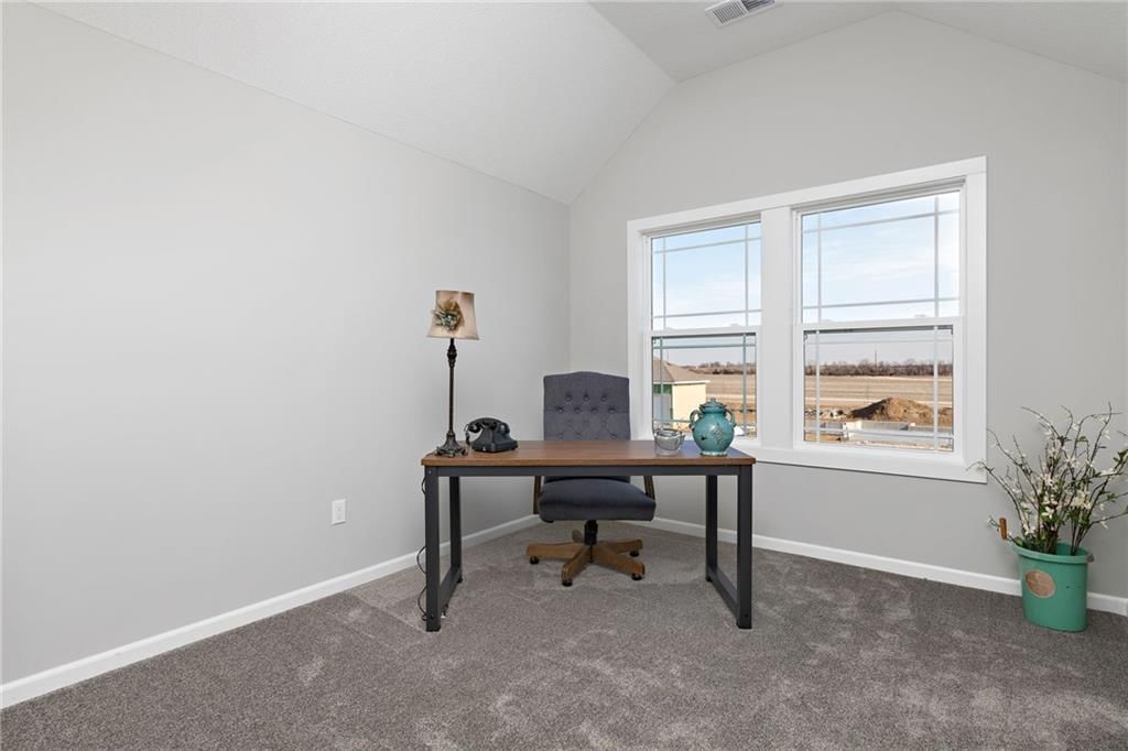 17237 W 164th Terrace — photo 32