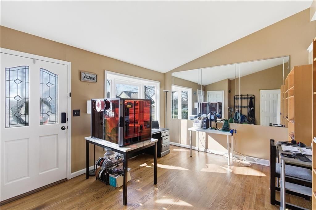407 Glendale Road — photo 8
