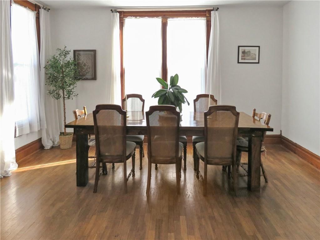 221 W Allison Street — photo 9
