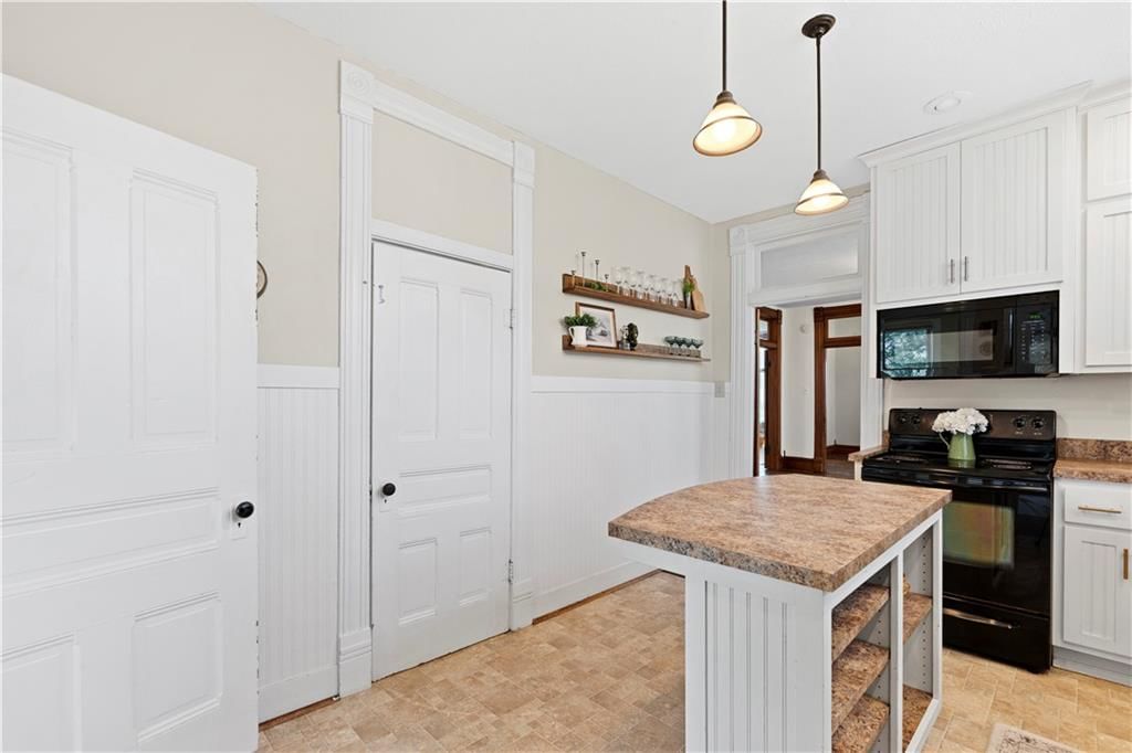221 W Allison Street — photo 20