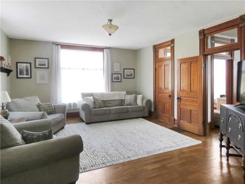221 W Allison Street — photo 27