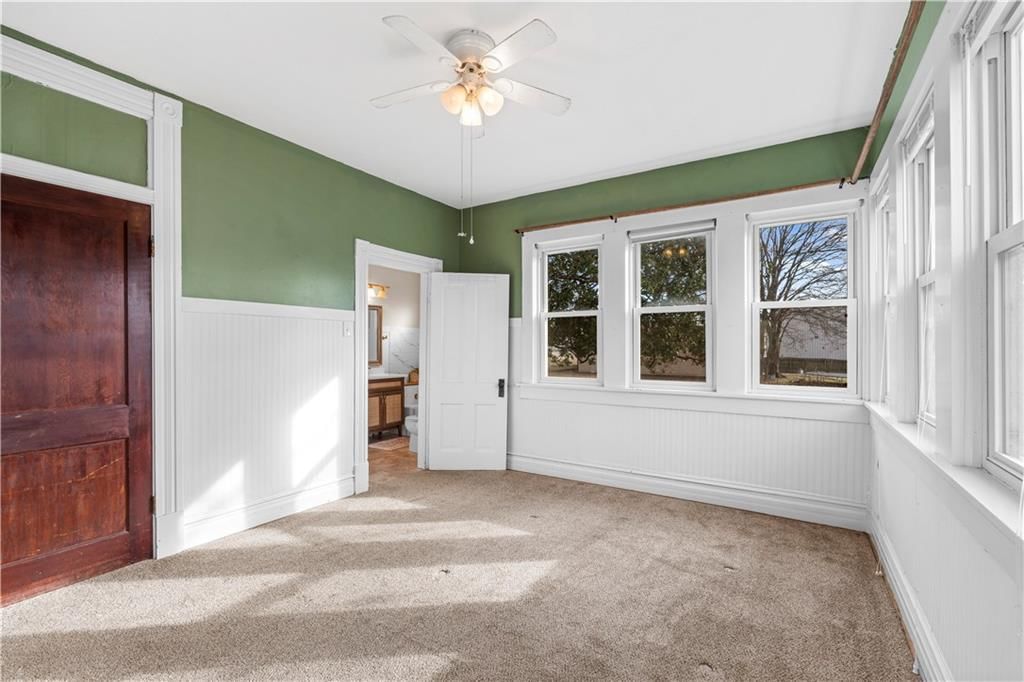 221 W Allison Street — photo 42