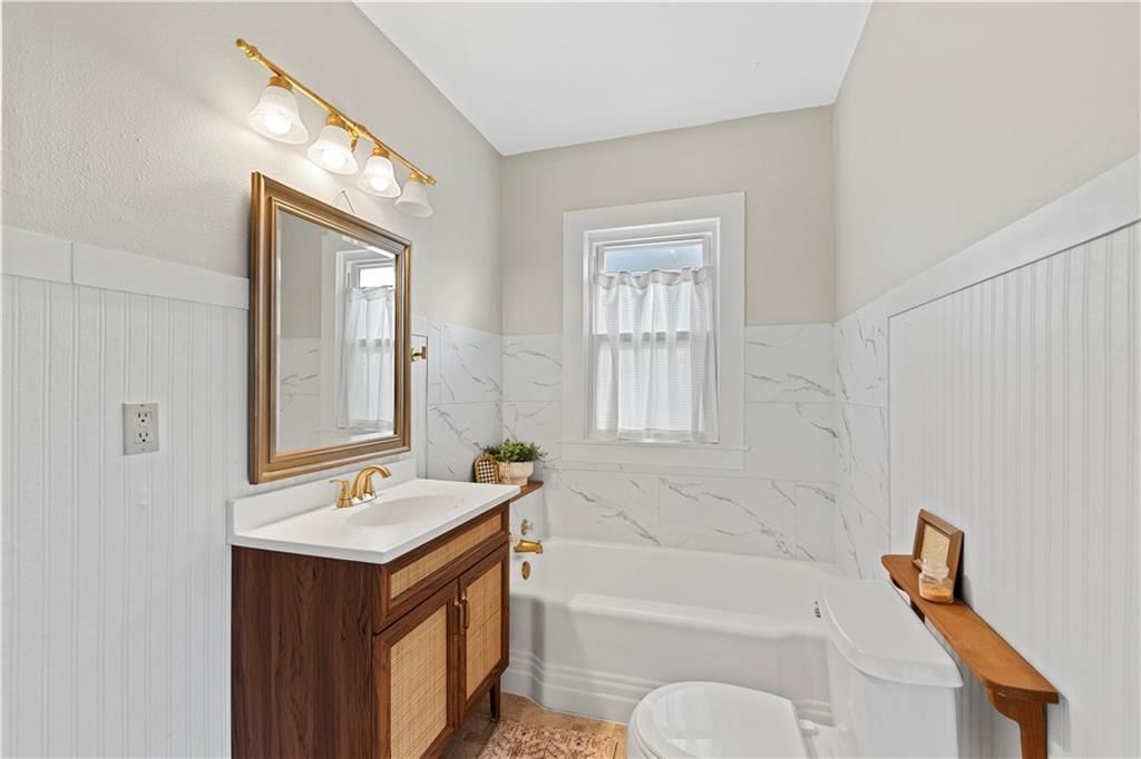 221 W Allison Street — photo 45