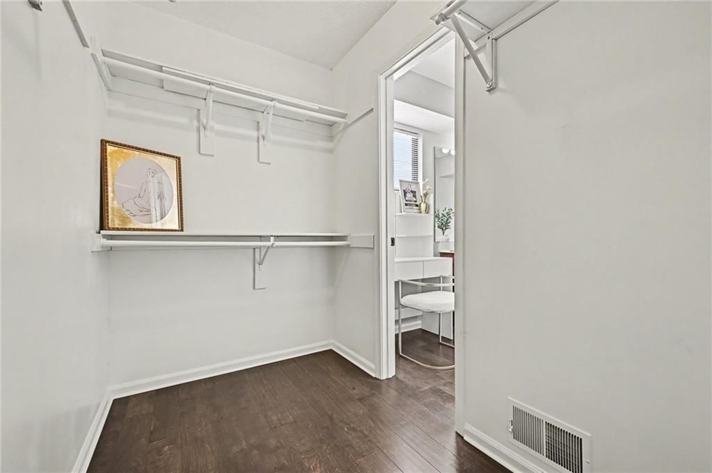 9008 W 77th Street — photo 18
