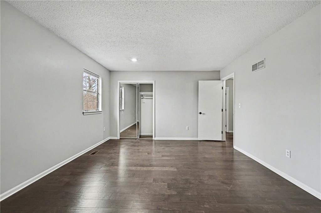 9008 W 77th Street — photo 21