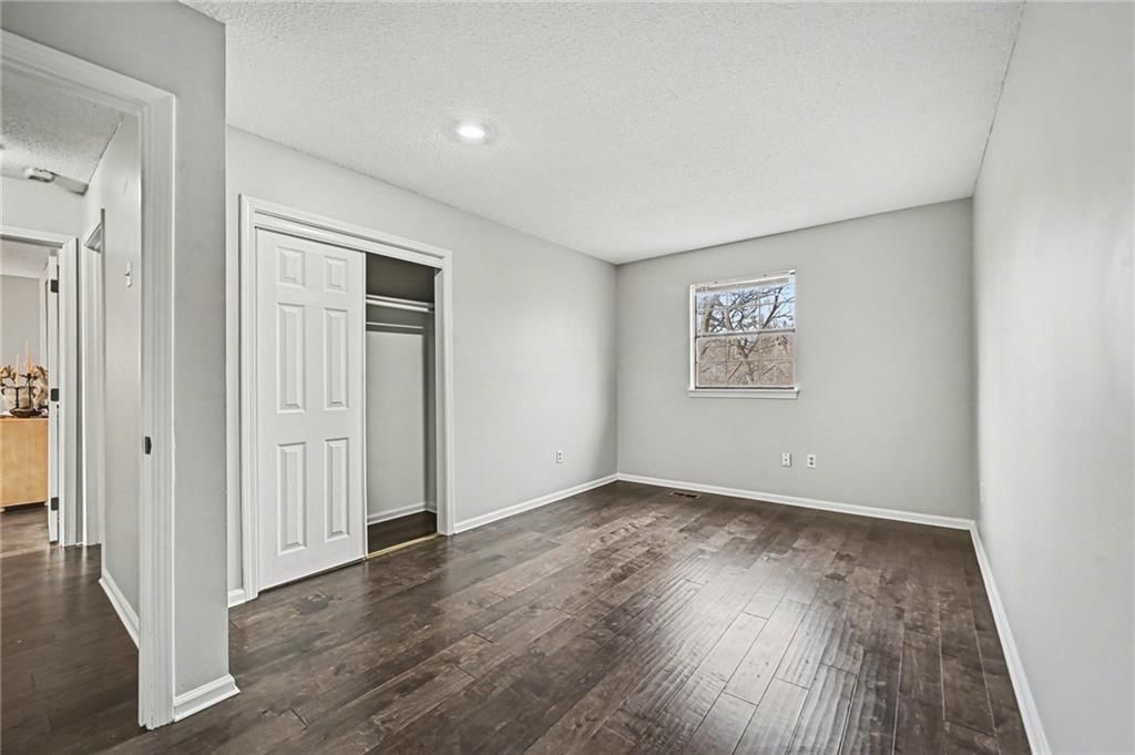 9008 W 77th Street — photo 22