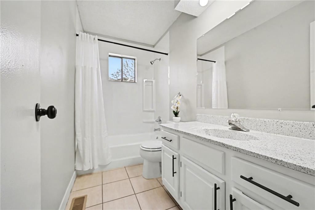 9008 W 77th Street — photo 23