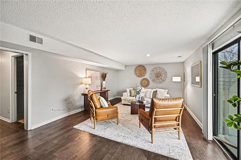 9008 W 77th Street — photo 24