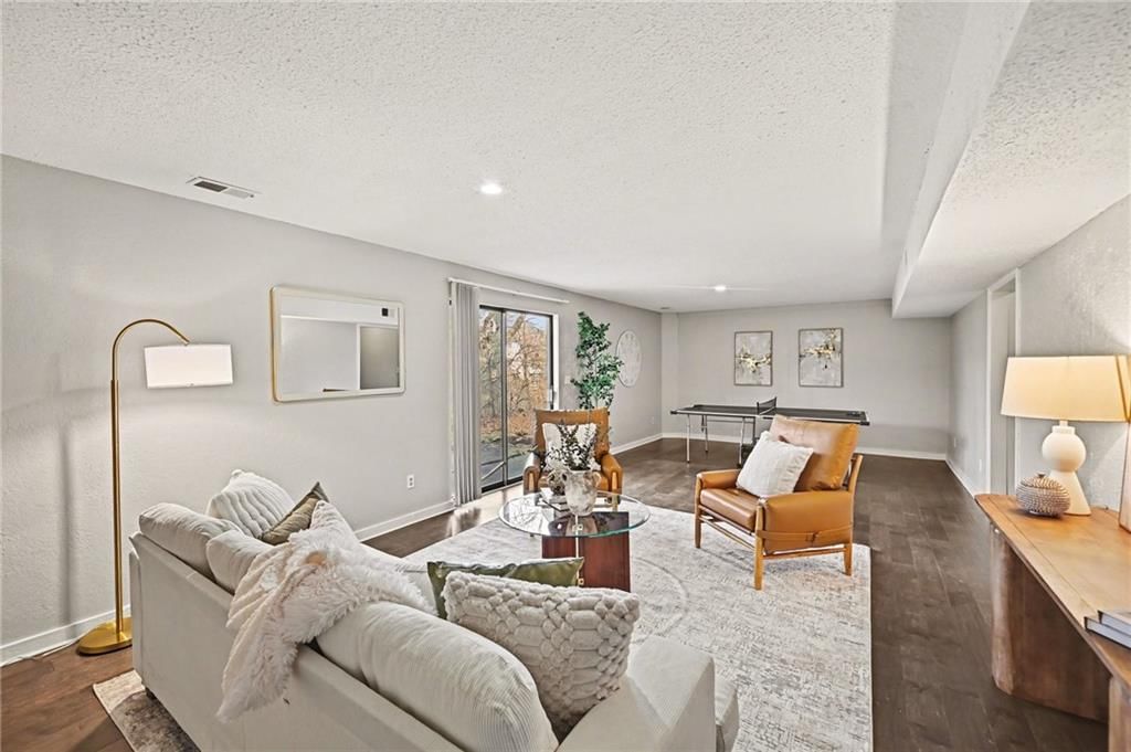 9008 W 77th Street — photo 25