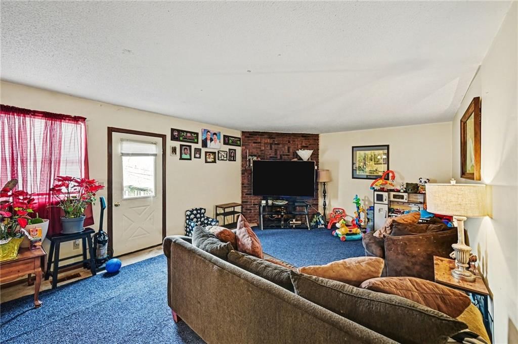 9008 W 77th Street — photo 30