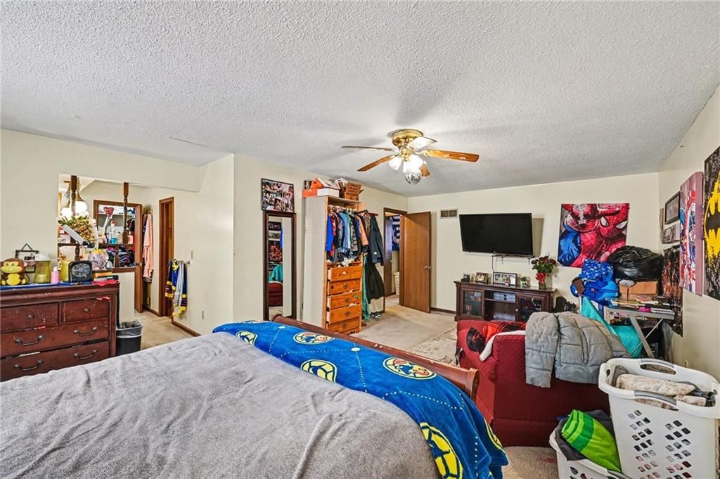 9008 W 77th Street — photo 37