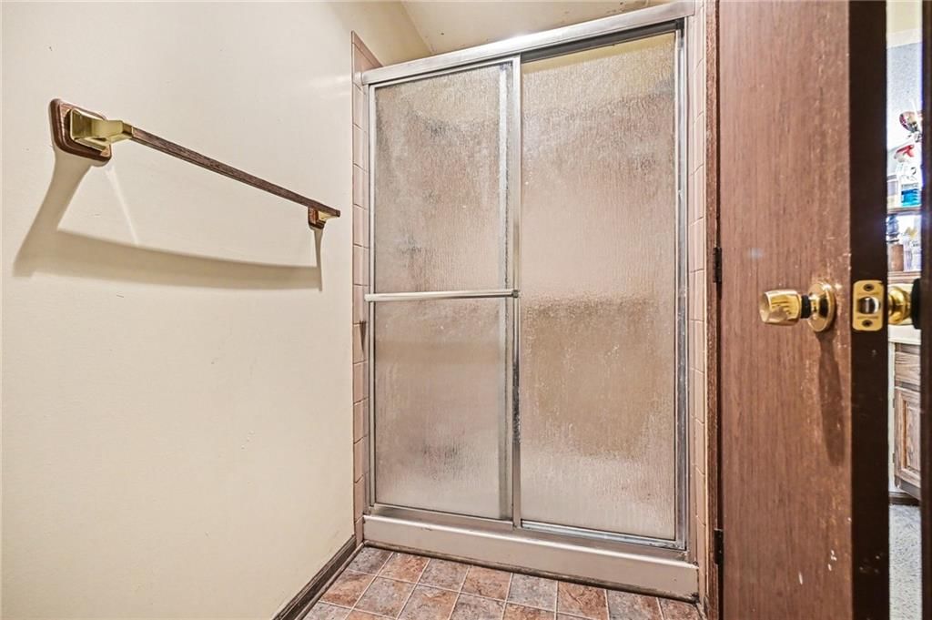 9008 W 77th Street — photo 40