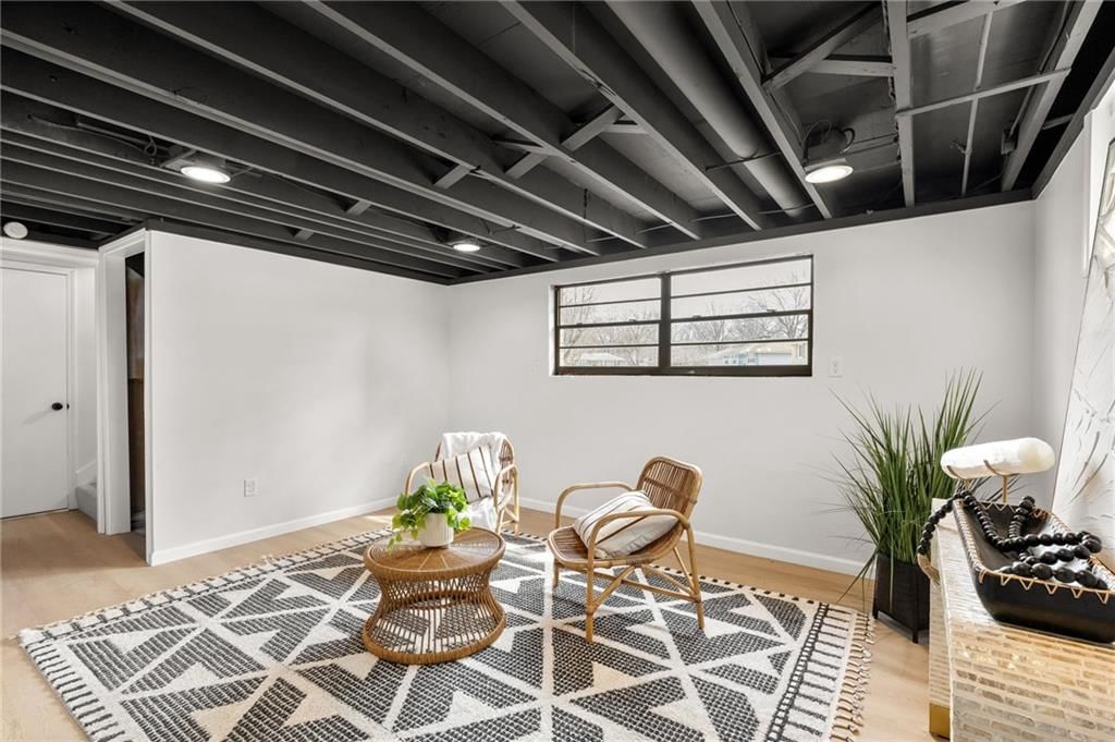 303 SW 25th Street — photo 11