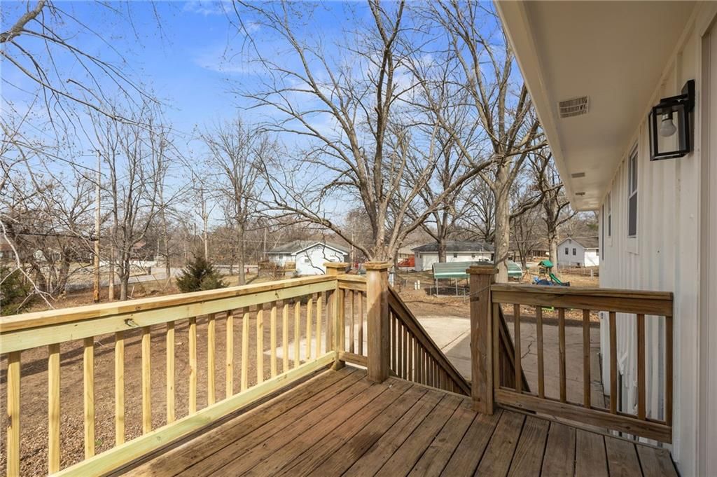 303 SW 25th Street — photo 15