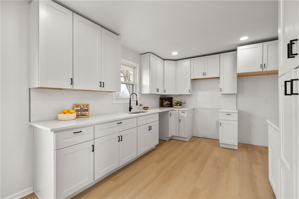 303 SW 25th Street — photo 21