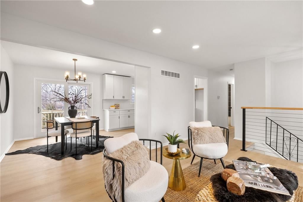 303 SW 25th Street — photo 42